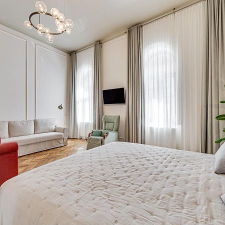 Central Family Apartment アラド エクステリア 写真
