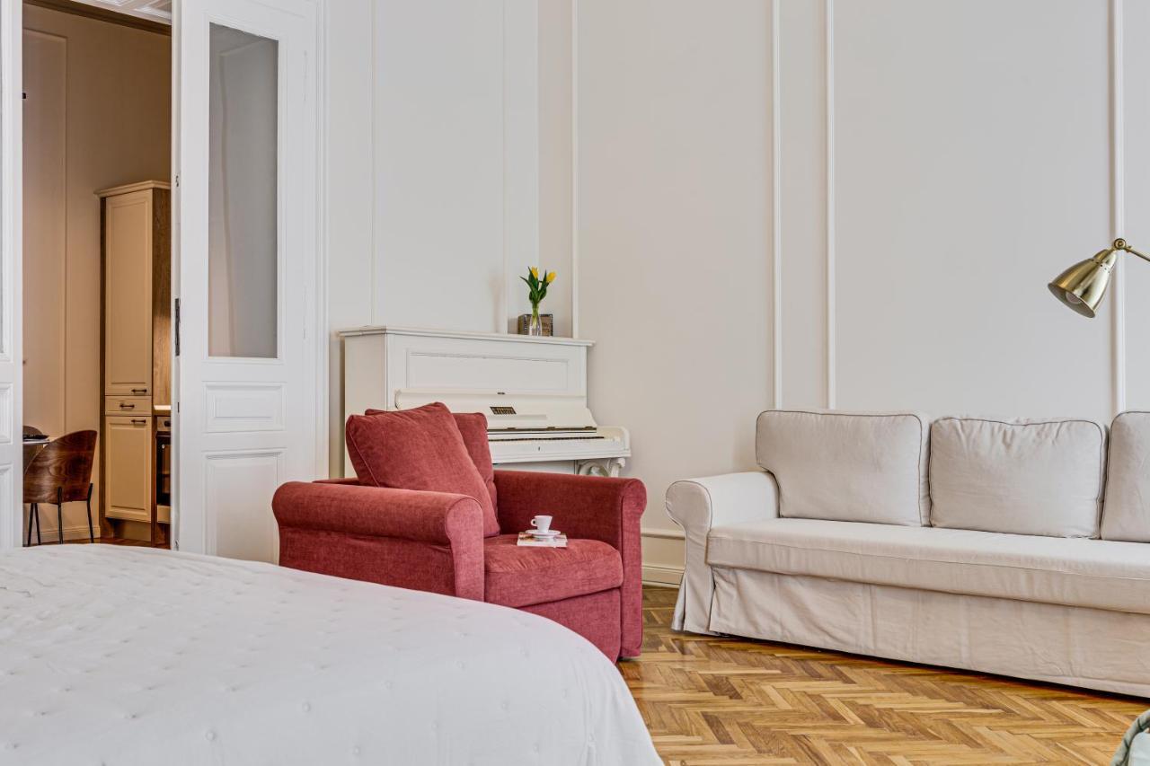 Central Family Apartment アラド エクステリア 写真