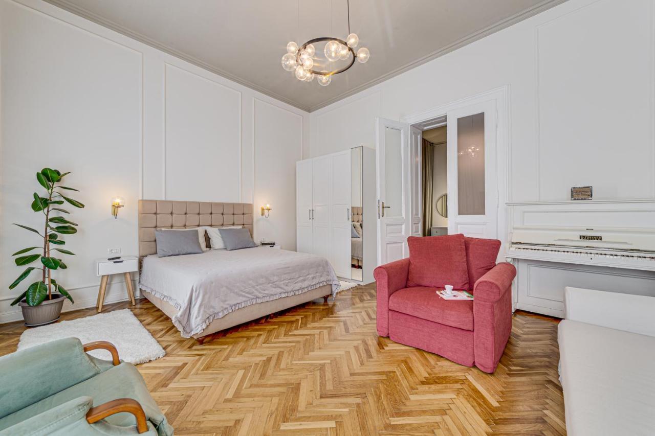 Central Family Apartment アラド エクステリア 写真